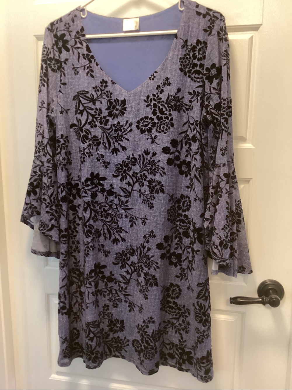 Siren Lily blue 3/4 wizard sleeve Floral V-Neck Dress large